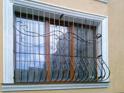 Защитные решетки на окна и двери,  изготовление и монтаж - main